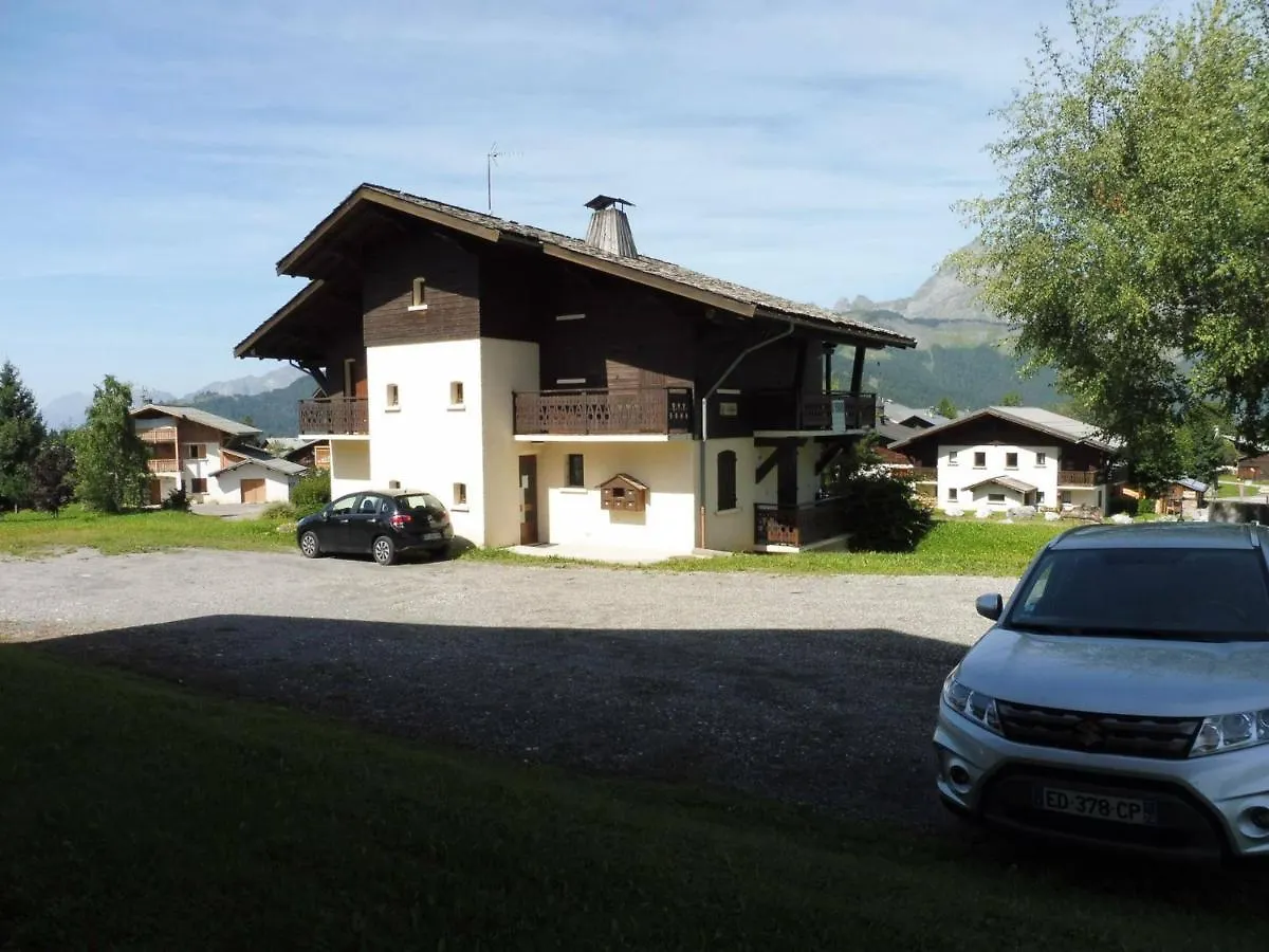 Studio Cabine A Crest-Voland, 4 Pers, Terrasse, A 50M Des Pistes Et Commerces, Parking Prive - Fr-1-595-64 0*, Crest-Voland